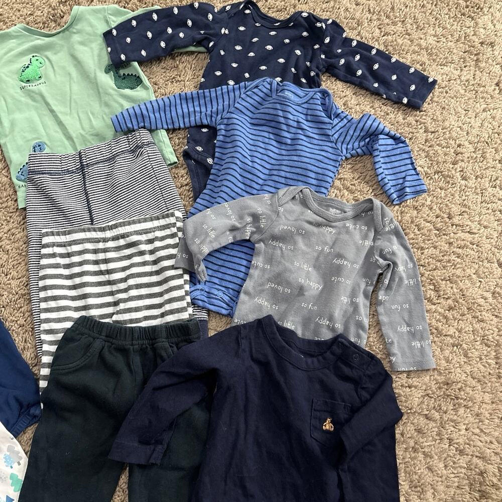 Boys 6-12 month winter lot - Picture 2 of 6